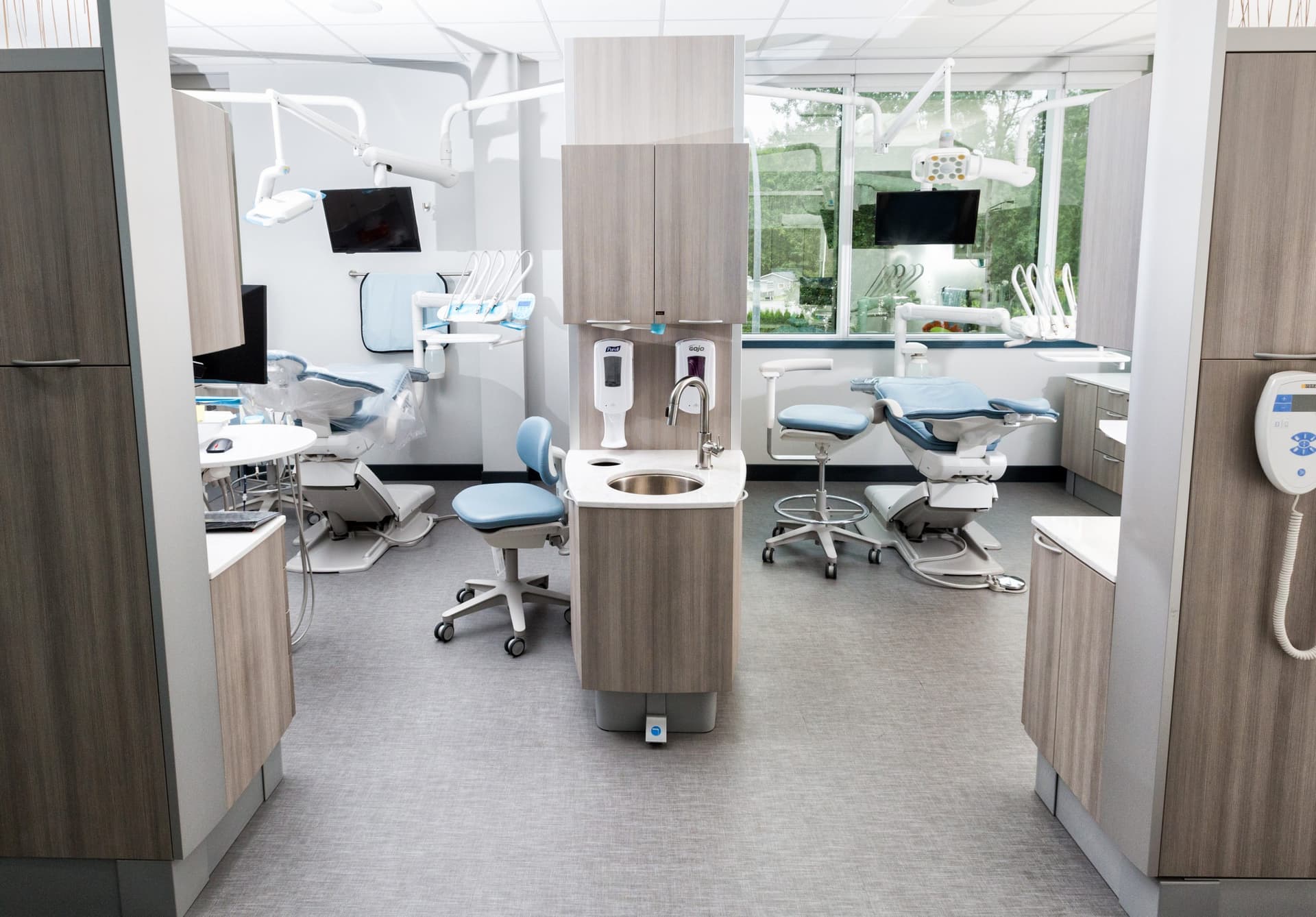 Spire Dental Care Office - Modern Dental Clinic Langley